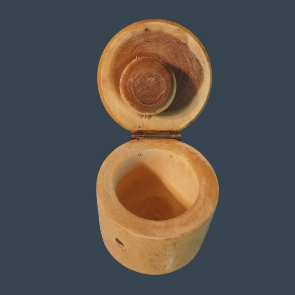 Primitive Wood Mold Or Press Hinged Box - Picture 3 of 8